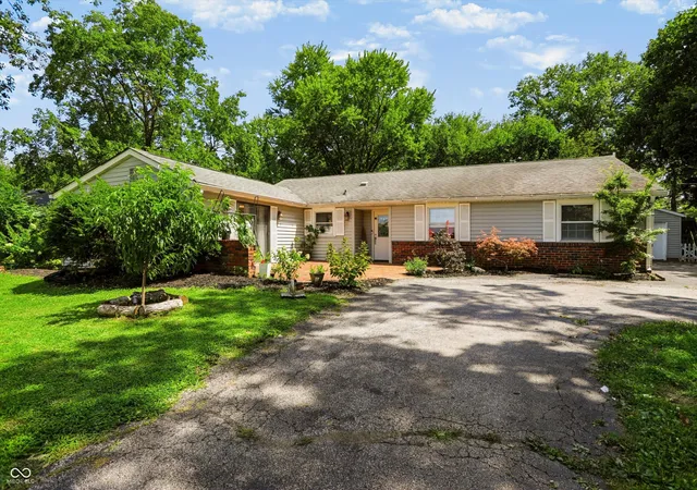 Single family home for sale at 7105 Hague Rd, Indianapolis, IN 46256 | MLS# 22122401