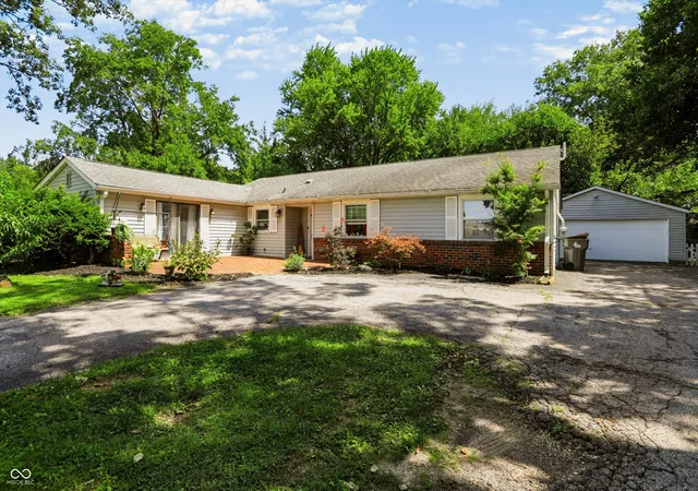 Photo 3 of Single family home for sale at 7105 Hague Rd, Indianapolis, IN 46256 | MLS# 22122401 | Listing updated on 2026-10-23