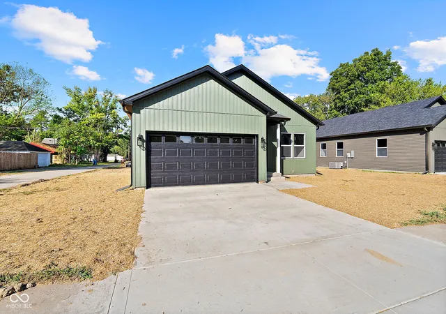 Photo 2 of Single family home for sale at 404 N Leavitt St, Brazil, IN 47834 | MLS# 22122417 | Listing updated on 2026-10-06