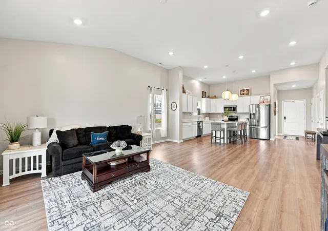 Photo 4 of Single family home for sale at 624 Tuscany Trl, Lapel, IN 46051 | MLS# 22122423 | Listing updated on 2026-08-29