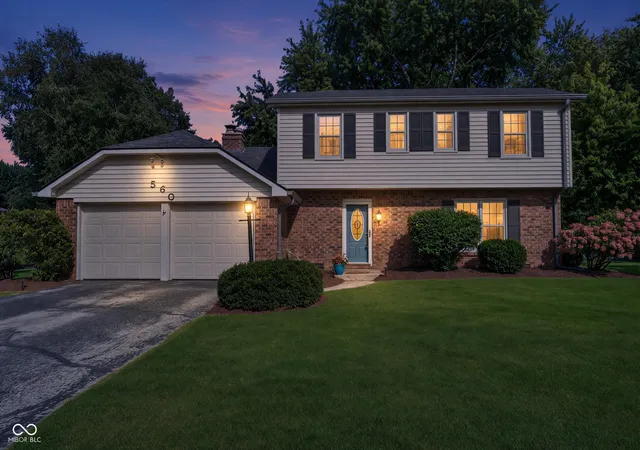 Photo 2 of Sale Pending at 560 S Harbour Dr, Noblesville, IN 46062 | MLS# 22122427 | Listing updated on 2026-09-28