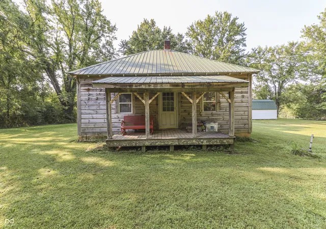Photo 2 of Single family home for sale at 4783 Peoga Rd, Trafalgar, IN 46181 | MLS# 22122430 | Listing updated on 2026-09-22