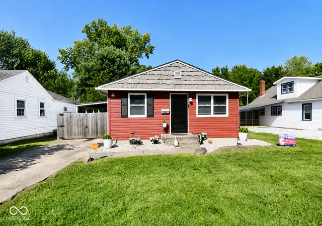 1st image of 930 N Eaton Ave, Indianapolis, IN 46219 | MLS# 22122439