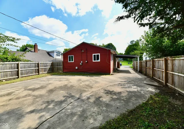 40th image of 930 N Eaton Ave, Indianapolis, IN 46219 | MLS# 22122439