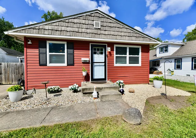 4th image of 930 N Eaton Ave, Indianapolis, IN 46219 | MLS# 22122439