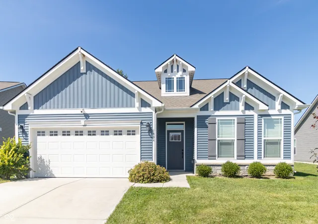Single family home for sale at 1454 Lexington Trl, Greenfield, IN 46140 | MLS# 22122442
