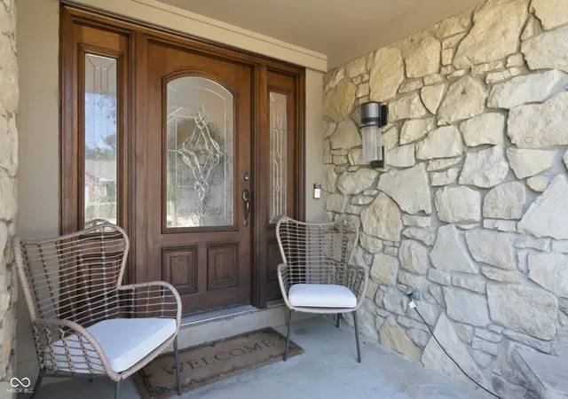 Photo 3 of Single family home for sale at 9225 Log Run Dr S, Indianapolis, IN 46234 | MLS# 22122454 | Listing updated on 2026-09-17