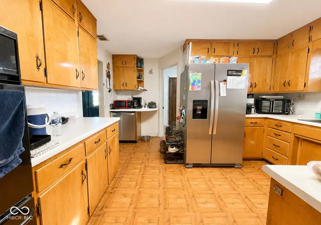 Photo 4 of Single family home for sale at 739 W Gossett Rd, Frankfort, IN 46041 | MLS# 22122472 | Listing updated on 2026-09-06