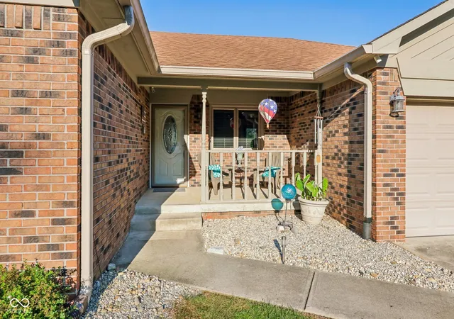 Photo 3 of Single family home for sale at 174 Justin Dr, Mooresville, IN 46158 | MLS# 22122491 | Listing updated on 2026-10-08