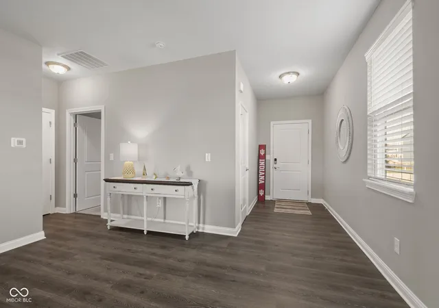 Photo 4 of Condo for sale at 96 Darrough Dr, Greenwood, IN 46143 | MLS# 22122496 | Listing updated on 2026-09-19