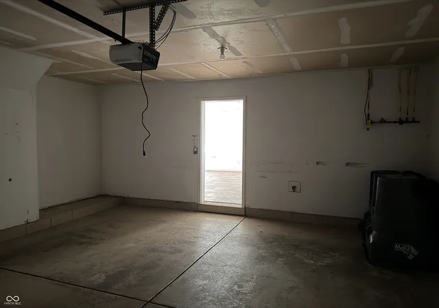 Photo 23 of Townhouse for sale at 9461 Tanhurst Dr, Indianapolis, IN 46250 | MLS# 22122504 | Listing updated on 2026-08-27