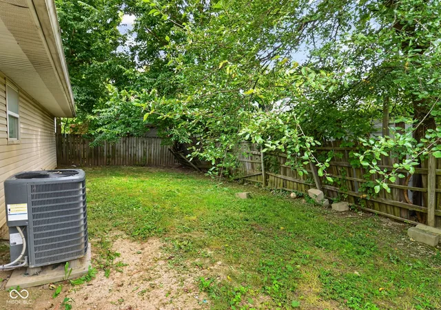 Photo 4 of Sale Pending at 4420 Burrwood Dr, Indianapolis, IN 46235 | MLS# 22122519 | Listing updated on 2026-10-27