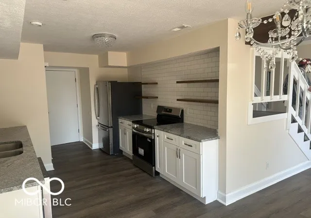 Photo 4 of Condo for sale at 4770 Pennington, Indianapolis, IN 46254 | MLS# 22122535 | Listing updated on 2026-08-27