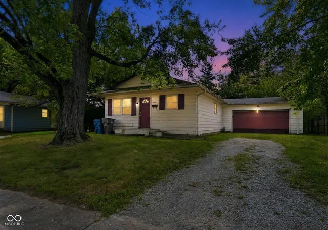 Photo 1 of Single family home for sale at 4140 Mellis Dr, Indianapolis, IN 46235 | MLS# 22122545 | Listing updated on 2026-09-04