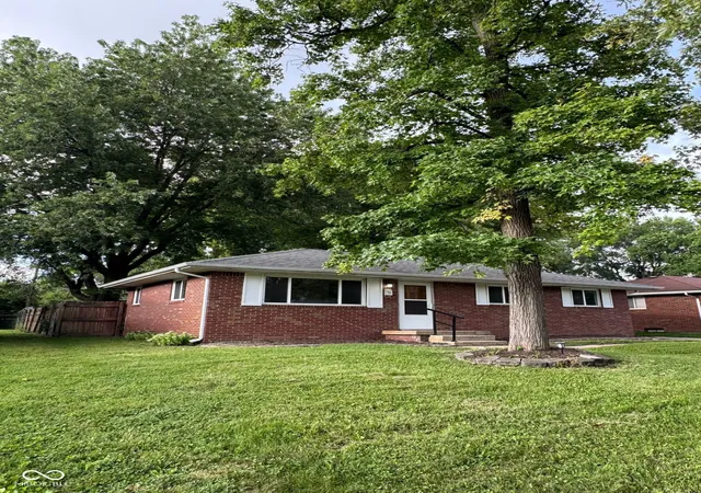 Photo 2 of Sale Pending at 2462 Mann Dr, Beech Grove, IN 46107 | MLS# 22122548 | Listing updated on 2026-09-03