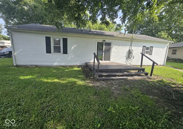 Photo 4 of Sale Pending at 502 E Main St, Farmersburg, IN 47850 | MLS# 22122550 | Listing updated on 2026-09-03