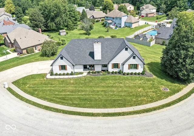 Photo 3 of Sale Pending at 714 Peach Tree Ln, Danville, IN 46122 | MLS# 22122551 | Listing updated on 2026-09-30