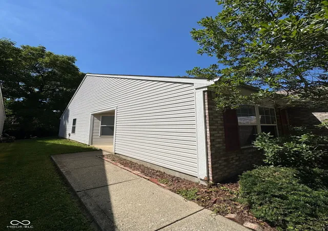 Photo 2 of Single family home for sale at 3616 Cedar Pine Pl, Indianapolis, IN 46235 | MLS# 22122559 | Listing updated on 2026-08-26