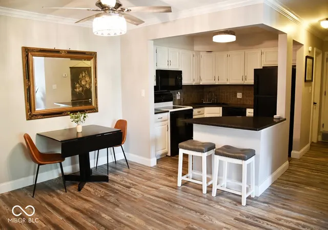 Photo 4 of Condo for sale at 1715 Homan Dr #301, Schererville, IN 46375 | MLS# 22122565 | Listing updated on 2026-09-24