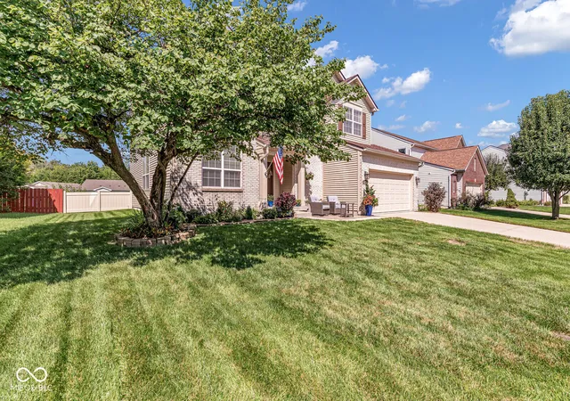 Photo 3 of Single family home for sale at 8744 Rapp Dr, Indianapolis, IN 46237 | MLS# 22122573 | Listing updated on 2026-10-05