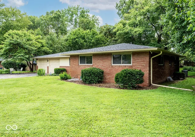 Photo 2 of Sale Pending at 3605 Delmar Rd, Indianapolis, IN 46220 | MLS# 22122578 | Listing updated on 2026-09-02