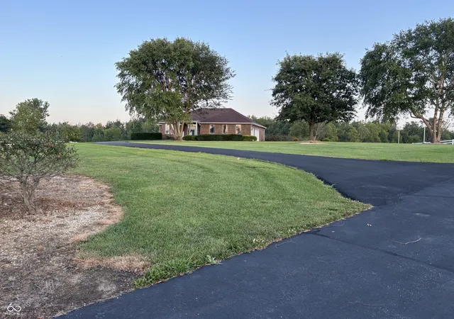 Photo 1 of Single family home for sale at 2411 W 625 S, Columbus, IN 47201 | MLS# 22122582 | Listing updated on 2026-10-27