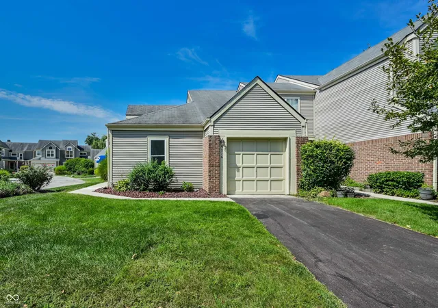 Condo for sale at 9516 Aberdare Dr, Indianapolis, IN 46250 | MLS# 22122597