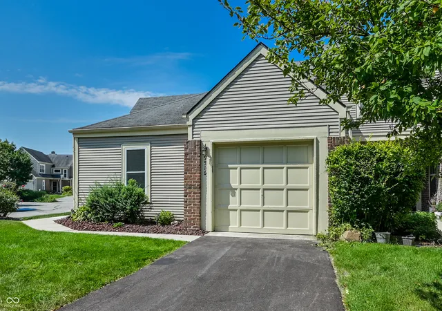 Photo 3 of Condo for sale at 9516 Aberdare Dr, Indianapolis, IN 46250 | MLS# 22122597 | Listing updated on 2026-10-05