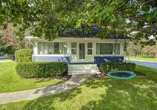 Photo 1 of Single family home for sale at 102 W Ulen Dr, Lebanon, IN 46052 | MLS# 22122602 | Listing updated on 2026-10-07