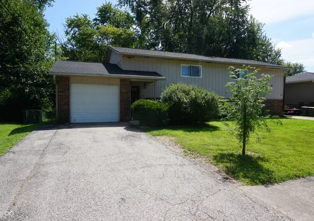 Photo 1 of Sale Pending at 4635 W Sunset Ave, Bloomington, IN 47403 | MLS# 22122603 | Listing updated on 2026-09-23