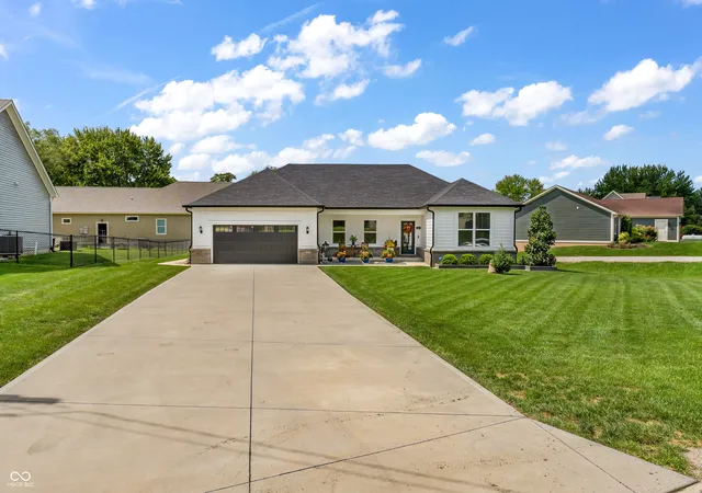 2nd image of 214 Patriots Landing, Fillmore, IN 46128 | MLS# 22122623