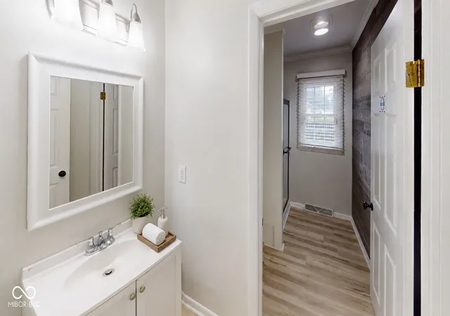Photo 28 of Single family home for sale at 725 E 116th St, Carmel, IN 46032 | MLS# 22122624 | Listing updated on 2026-08-30