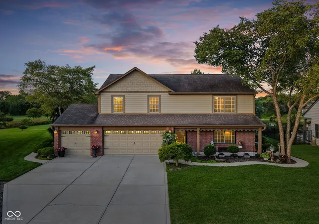 Photo 1 of Sale Pending at 715 Shoreline Ct, Franklin, IN 46131 | MLS# 22122635 | Listing updated on 2026-09-02