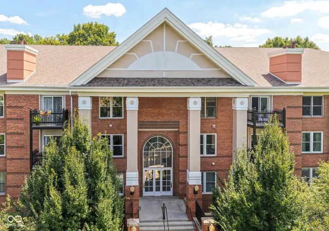 Photo 2 of Condo for sale at 8651 Jaffa Ct E Dr #25, Indianapolis, IN 46260 | MLS# 22122657 | Listing updated on 2026-08-28