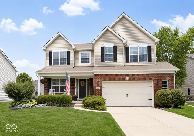 Photo 1 of Sale Pending at 7823 Eagles Nest Blvd, Zionsville, IN 46077 | MLS# 22122692 | Listing updated on 2026-09-01