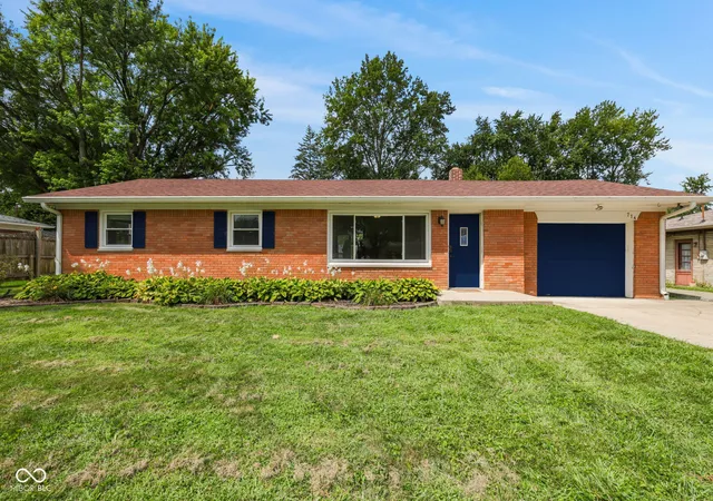 Single family home for sale at 714 Howard Dr, Greenwood, IN 46142 | MLS# 22122706