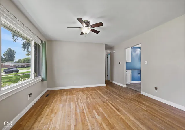 Photo 4 of Single family home for sale at 714 Howard Dr, Greenwood, IN 46142 | MLS# 22122706 | Listing updated on 2026-09-22