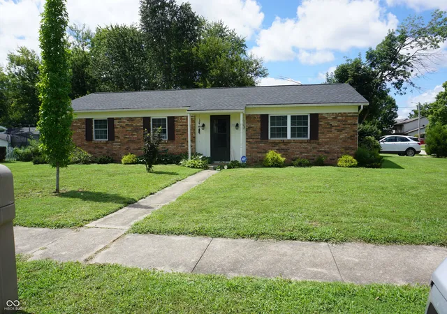Photo 1 of Sale Pending at 700 S Westwood Dr, Bloomington, IN 47403 | MLS# 22122707 | Listing updated on 2026-09-23