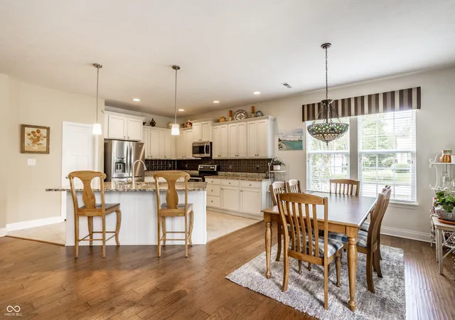 Photo 4 of Single family home for sale at 7658 Winding Lake Dr S, Noblesville, IN 46062 | MLS# 22122708 | Listing updated on 2026-10-01