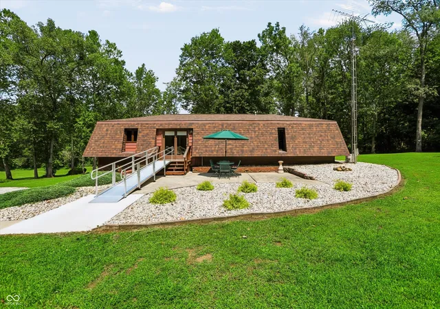 Photo 3 of Single family home for sale at 4222 E County Road 1000 S, Cloverdale, IN 46120 | MLS# 22122709 | Listing updated on 2026-09-24