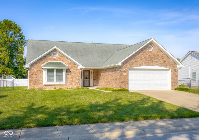 Photo 1 of Single family home for sale at 2974 Prairie Stream Wy, Columbus, IN 47203 | MLS# 22122755 | Listing updated on 2026-09-22