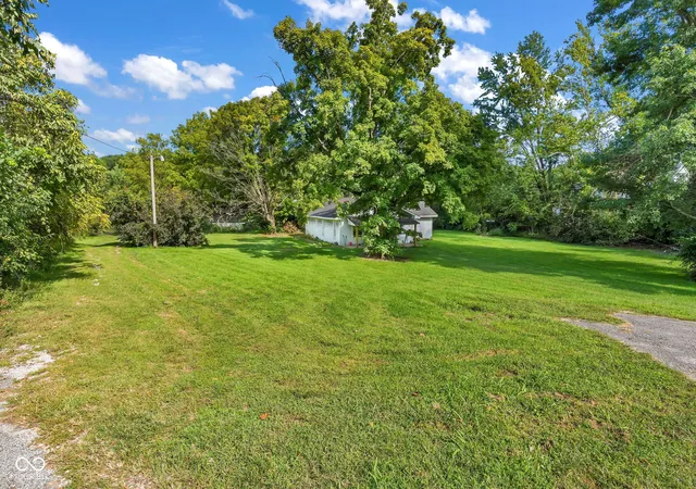 Photo 3 of Single family home for sale at 10899 S County Road 525 W, Reelsville, IN 46171 | MLS# 22122819 | Listing updated on 2026-09-30