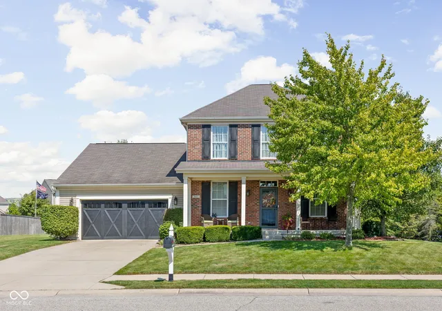 Photo 2 of Sale Pending at 803 Settlers Walk, Brownsburg, IN 46112 | MLS# 22122825 | Listing updated on 2026-09-19