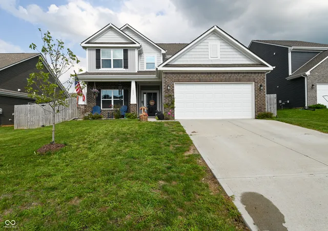 Photo 1 of Single family home for sale at 1083 Aries Blvd, Franklin, IN 46131 | MLS# 22122831 | Listing updated on 2026-10-11