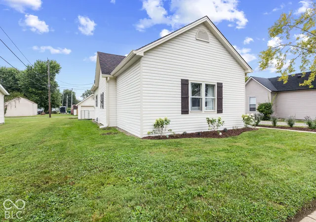 Photo 3 of Single family home for sale at 649 Young, Franklin, IN 46131 | MLS# 22122839 | Listing updated on 2026-10-07