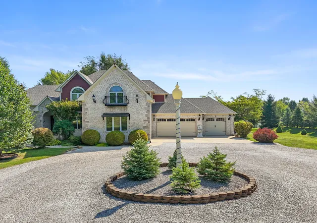 Photo 2 of Single family home for sale at 6223 N 200 East, Whiteland, IN 46184 | MLS# 22122848 | Listing updated on 2026-09-04