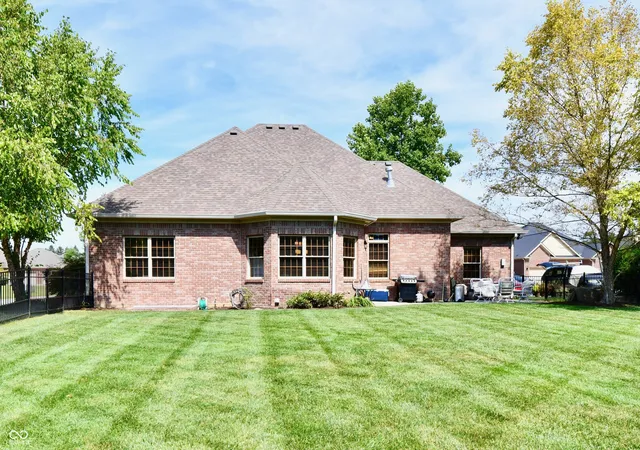 Photo 3 of Single family home for sale at 355 Connecticut Cir, Indianapolis, IN 46217 | MLS# 22122849 | Listing updated on 2026-09-22