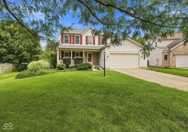 Photo 2 of Sale Pending at 9100 Merrill Ct, Fishers, IN 46038 | MLS# 22122852 | Listing updated on 2026-08-31