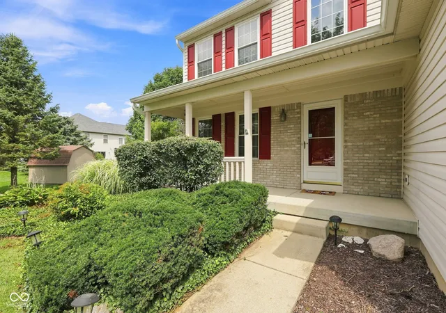 Photo 2 of Sale Pending at 9100 Merrill Ct, Fishers, IN 46038 | MLS# 22122852 | Listing updated on 2026-08-31