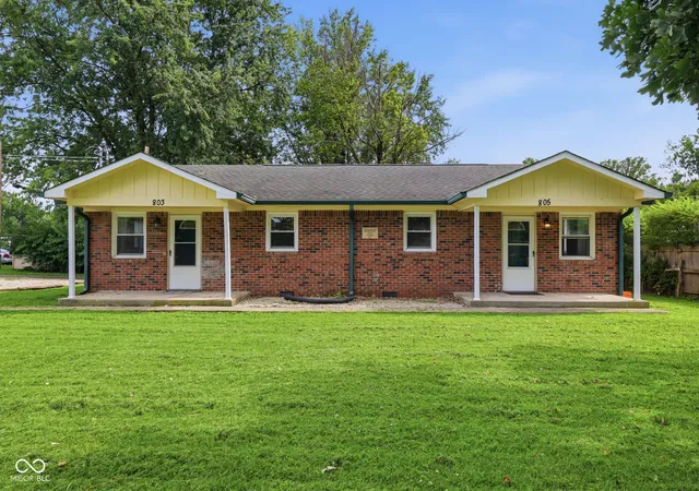 Photo 1 of Sale Pending at 803 W 5th Street, Greenfield, IN 46140 | MLS# 22122859 | Listing updated on 2026-09-12